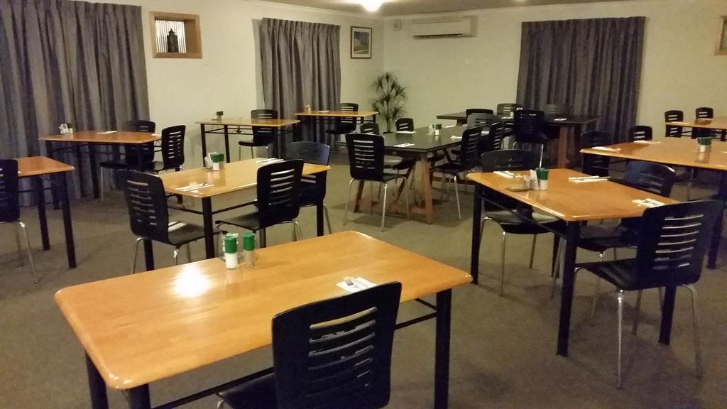 True Blue Motor Inn Rockhampton Esterno foto