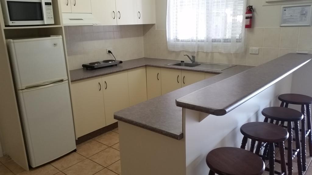 True Blue Motor Inn Rockhampton Esterno foto