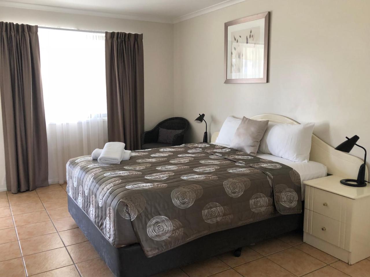 True Blue Motor Inn Rockhampton Esterno foto