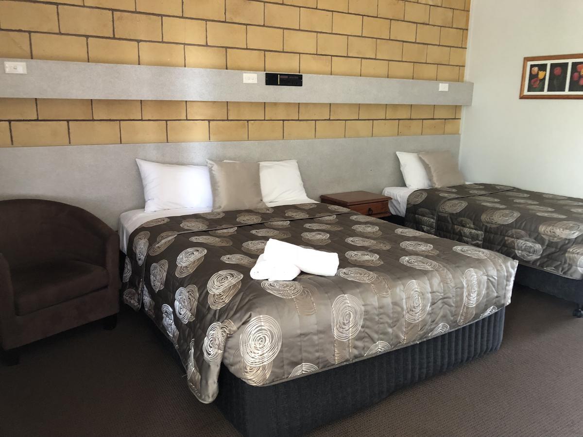 True Blue Motor Inn Rockhampton Esterno foto
