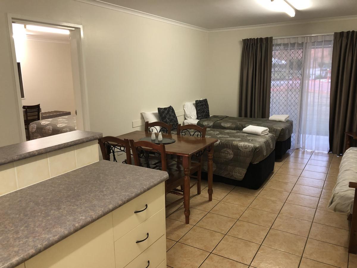 True Blue Motor Inn Rockhampton Esterno foto