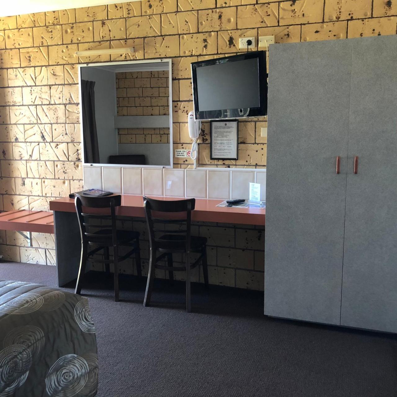 True Blue Motor Inn Rockhampton Esterno foto