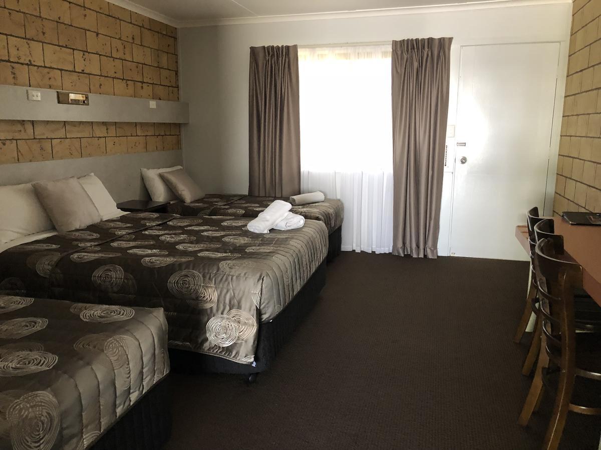 True Blue Motor Inn Rockhampton Esterno foto