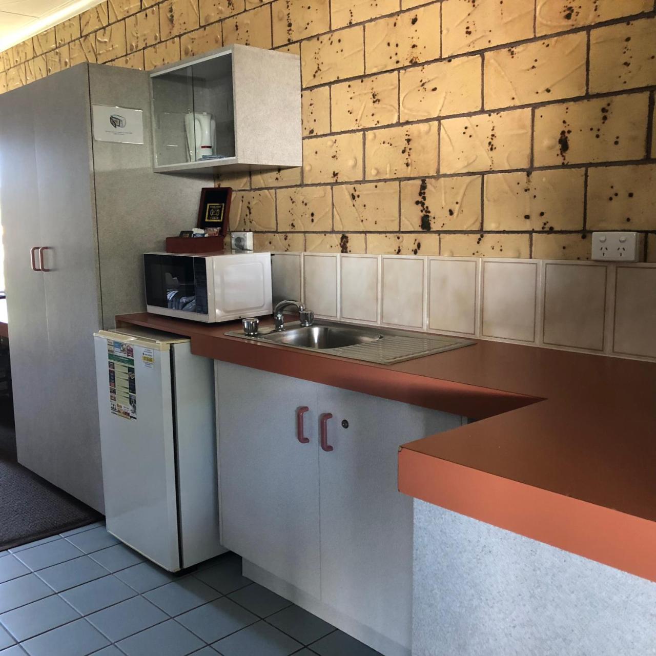 True Blue Motor Inn Rockhampton Esterno foto