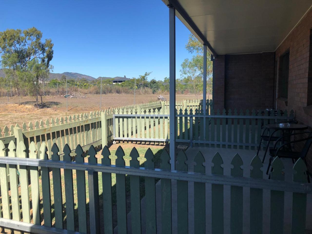 True Blue Motor Inn Rockhampton Esterno foto