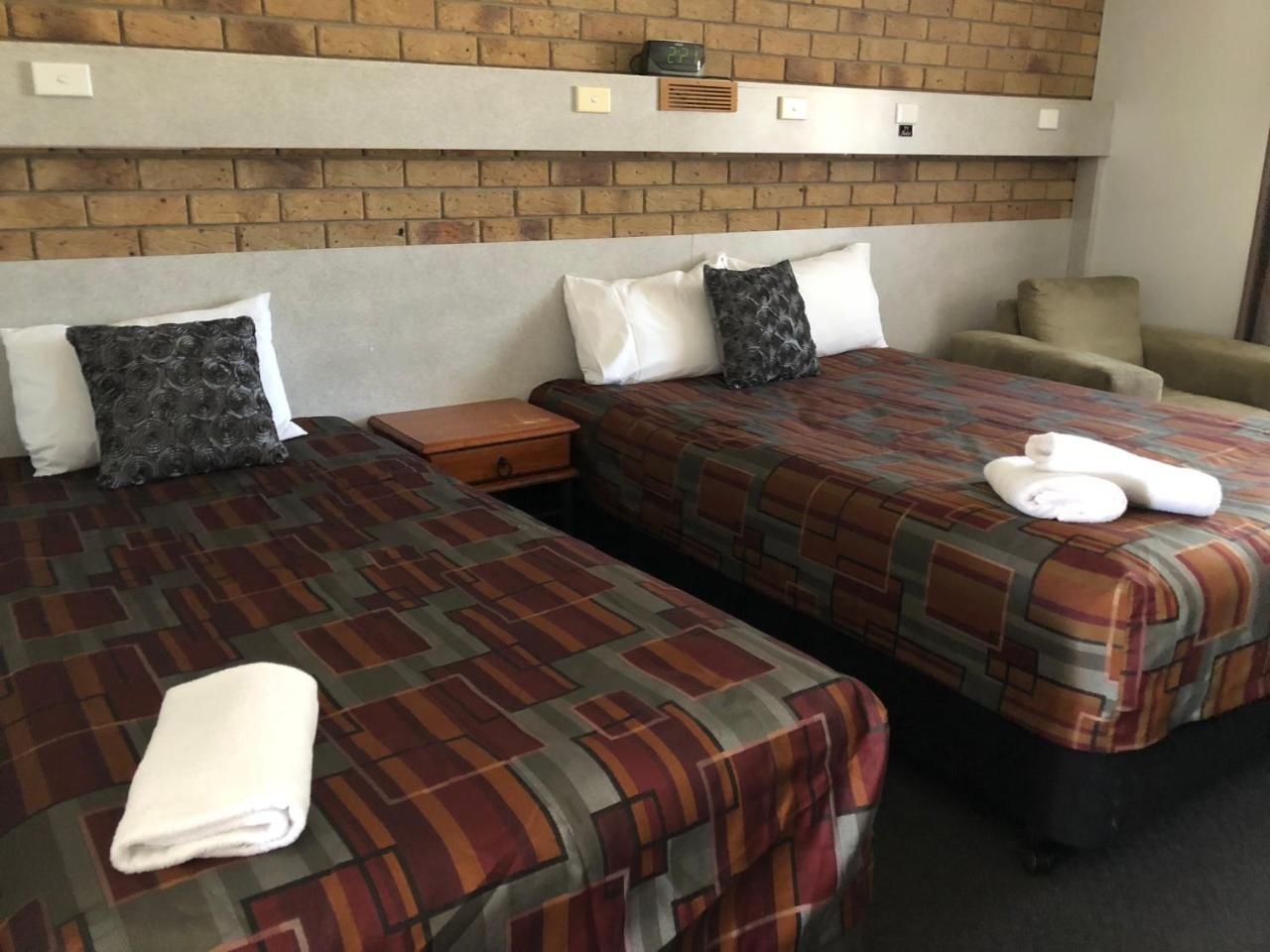 True Blue Motor Inn Rockhampton Esterno foto
