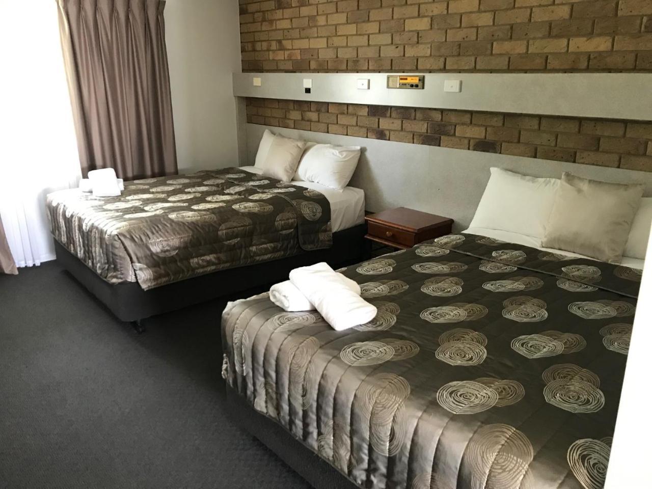 True Blue Motor Inn Rockhampton Esterno foto