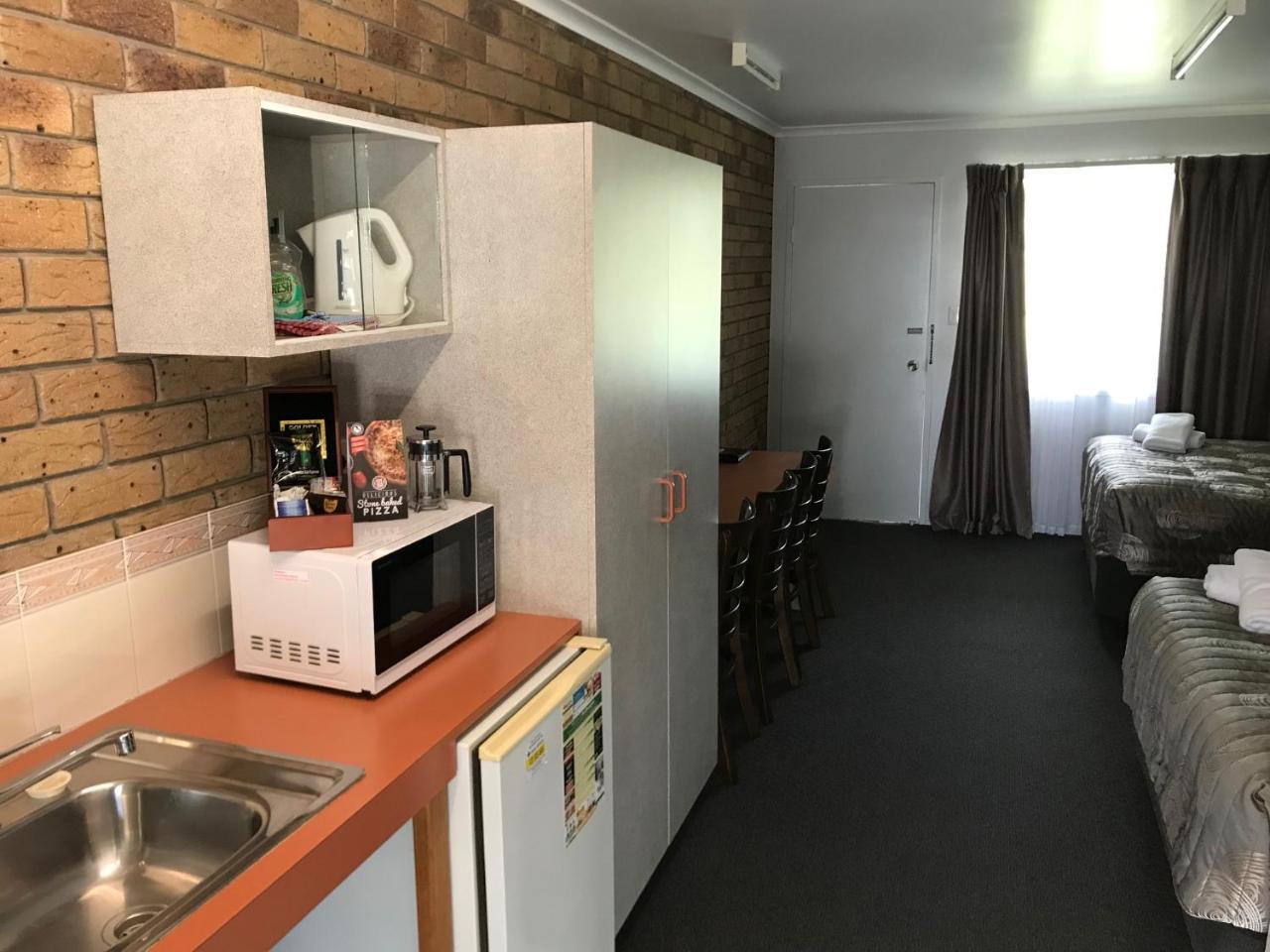 True Blue Motor Inn Rockhampton Esterno foto